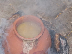 Dung cake kitchen & Dahl - Sarnath (India)