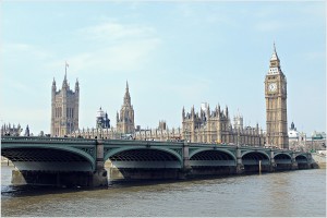 Lungo il Tamigi, il Big Ben - Londra